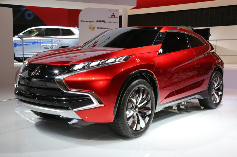 Illustration for article titled New Silverado Ended Up With Some Mitsubishi Design Cues Up Front